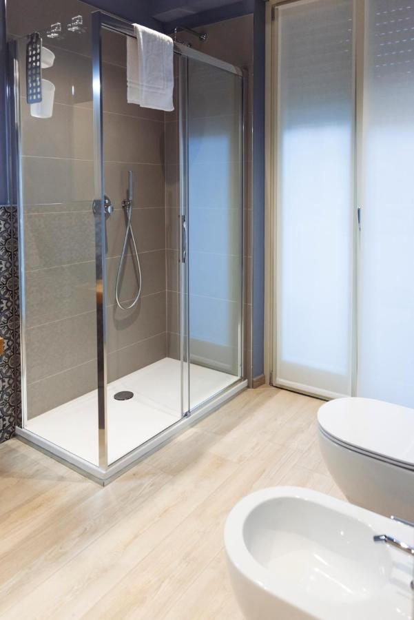 Interno 6 Guest House Cuneo Exterior photo